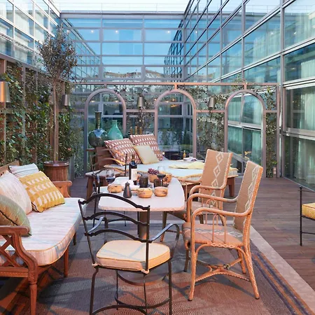 Hotel Mondrian Les Carmes 5*