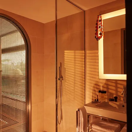 Mondrian Les Carmes 5*