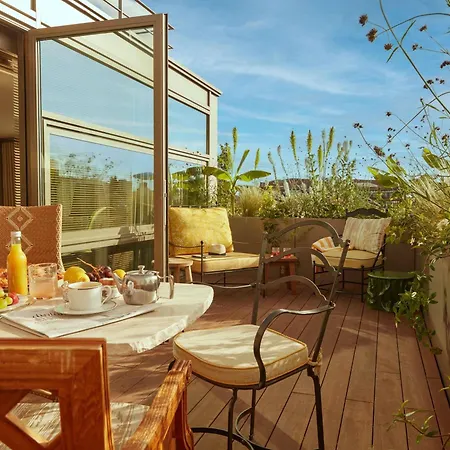 Mondrian Les Carmes Szálloda