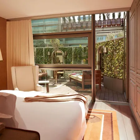 Mondrian Les Carmes Szálloda 5*