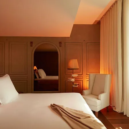 Mondrian Les Carmes 호텔 5*