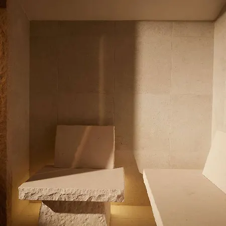 Mondrian Les Carmes Szálloda 5*