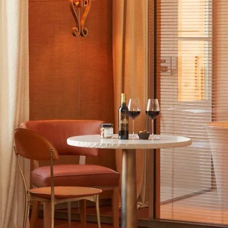 Hotel Mondrian Les Carmes 5*
