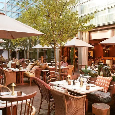 Mondrian Les Carmes 5* Bordeaux