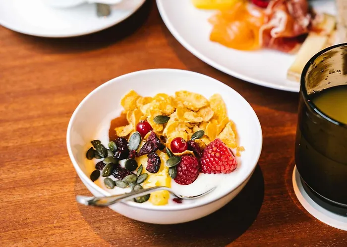 Mondrian Les Carmes فندق