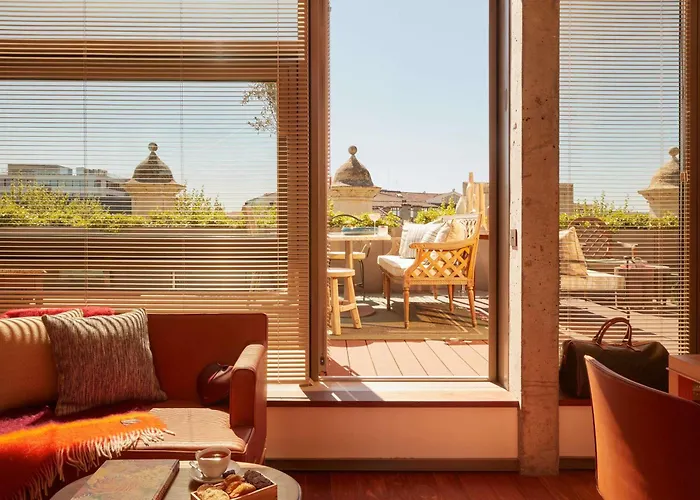 Mondrian Les Carmes Hotel