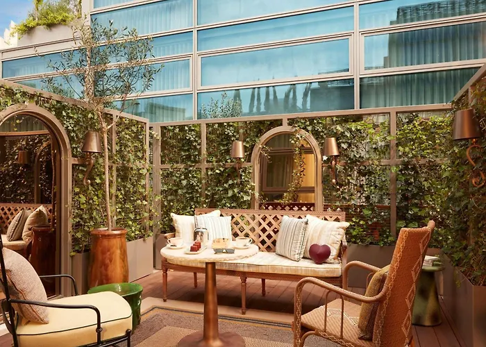 Hotel Mondrian Les Carmes