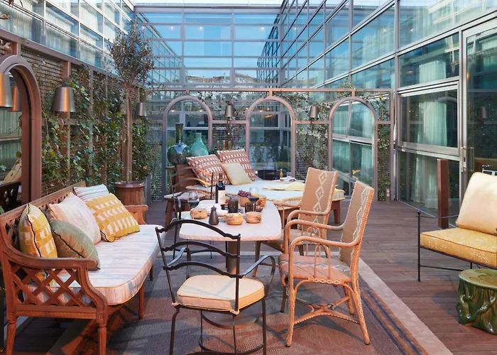 Mondrian Les Carmes Hotel Bordeaux