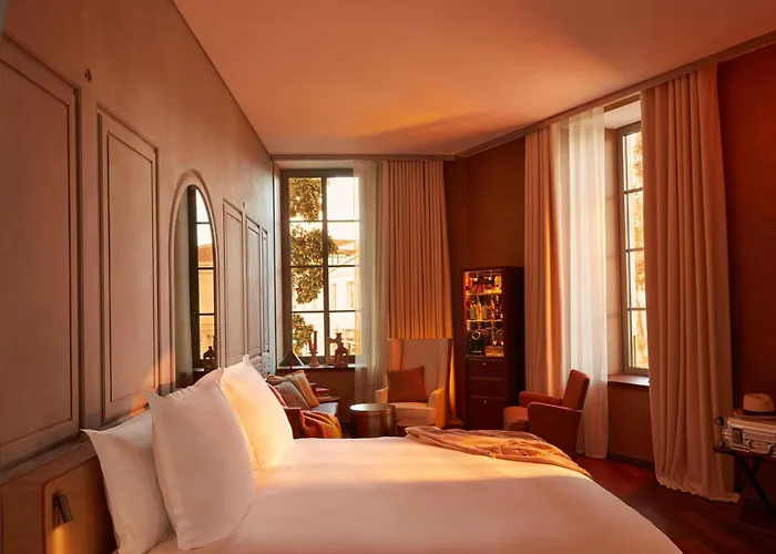 Mondrian Les Carmes 5* 보르도