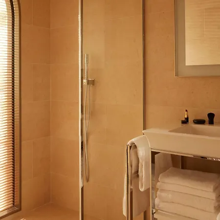 Mondrian Les Carmes 5*