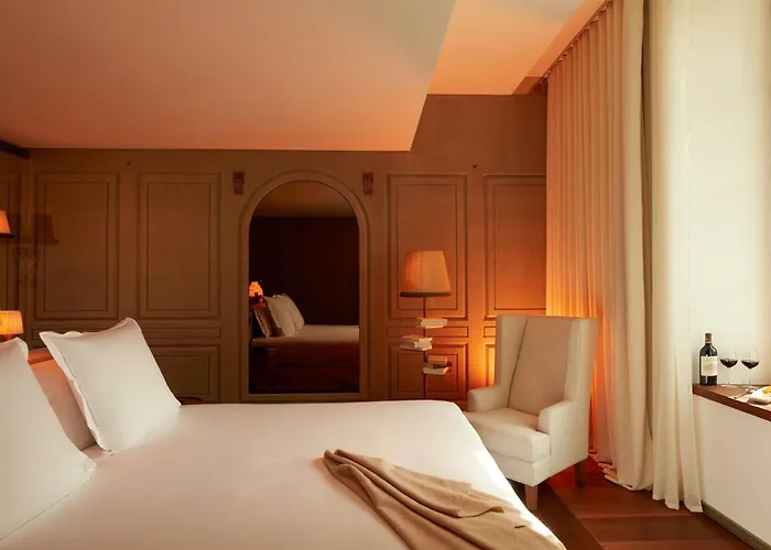 Mondrian Les Carmes Hotel Bordeaux