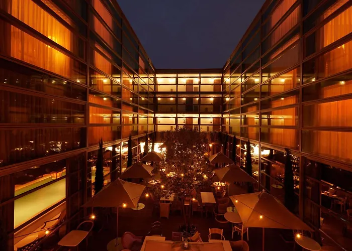 Mondrian Les Carmes Hotel