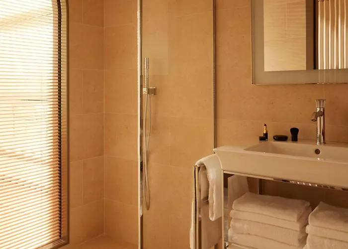Mondrian Les Carmes 5*